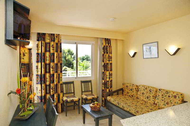 Aparthotel Aluasun Continental Park & 4*