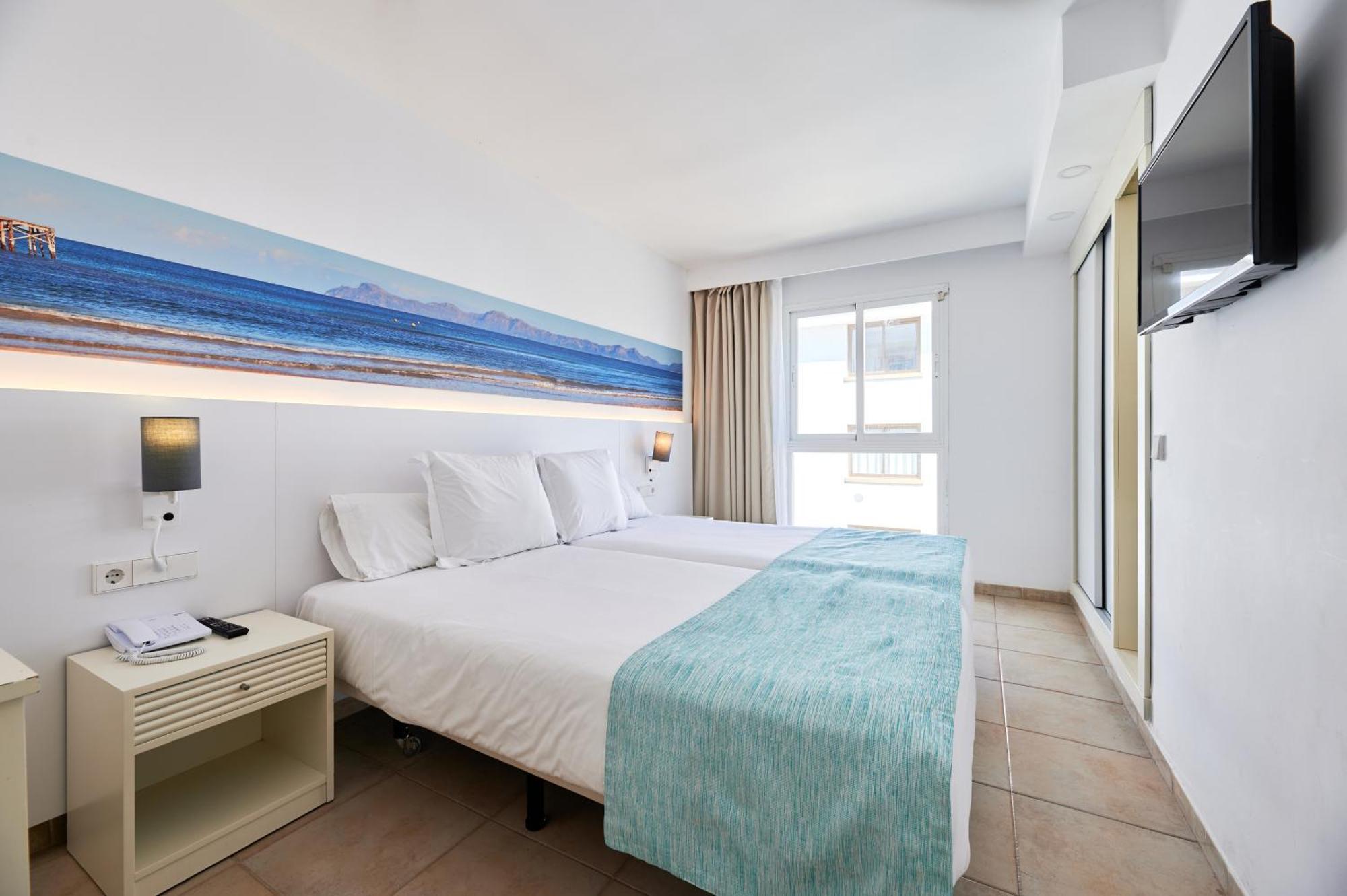 Aluasun Continental Park & Aparthotel 4*
